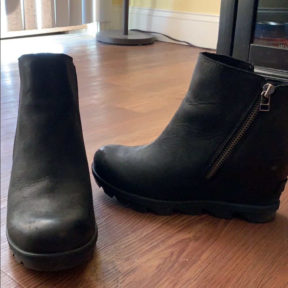 Joan of Artic Sorel Booties